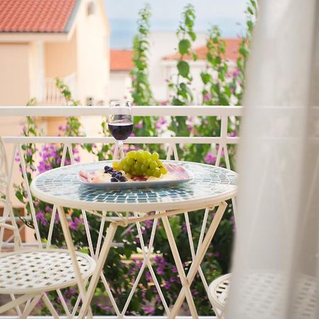 Apartments Rose Makarska Bagian luar foto